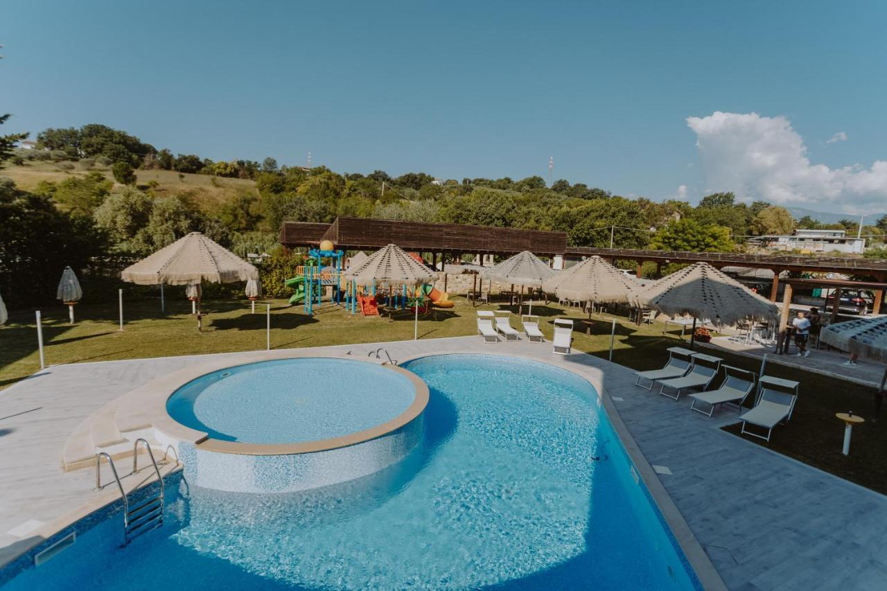 Halanus Hotel And Resort Alanno Εξωτερικό φωτογραφία